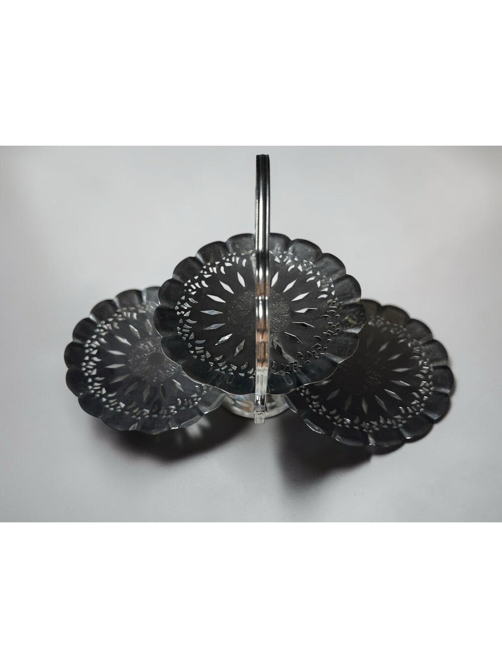 Folding 3 Tier Metal Filigree Cake Tray Platter Hors D'oeuvres Vintage